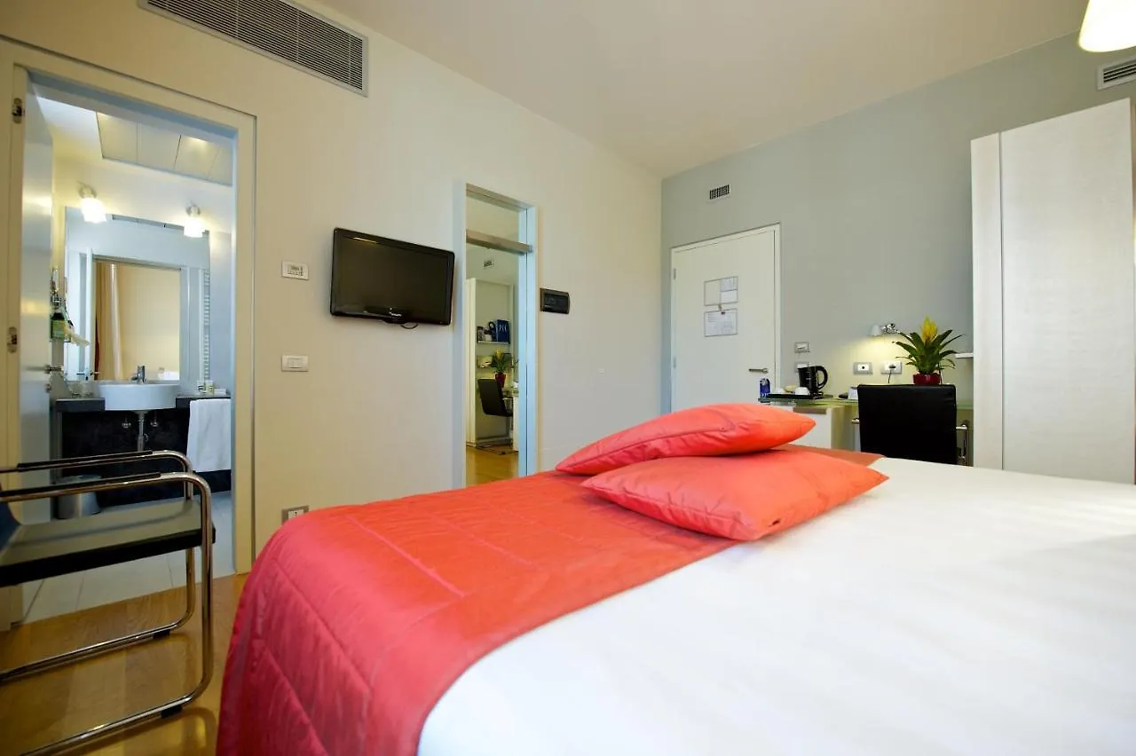 Hotel Mercure Milano Solari Milan