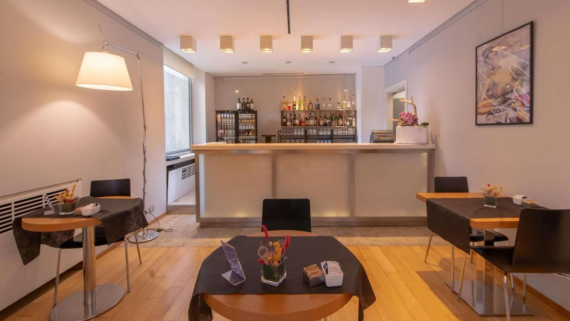 Hotel Mercure Milano Solari 4*, מילאנו איטליה