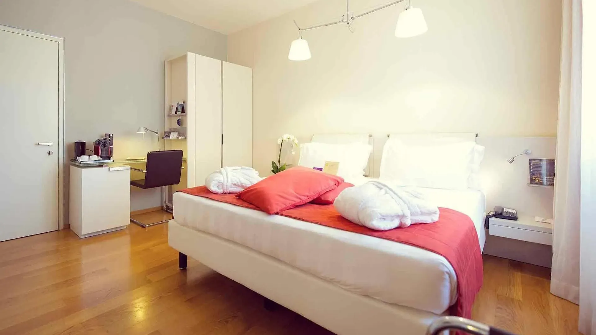 Hotel Mercure Milano Solari איטליה