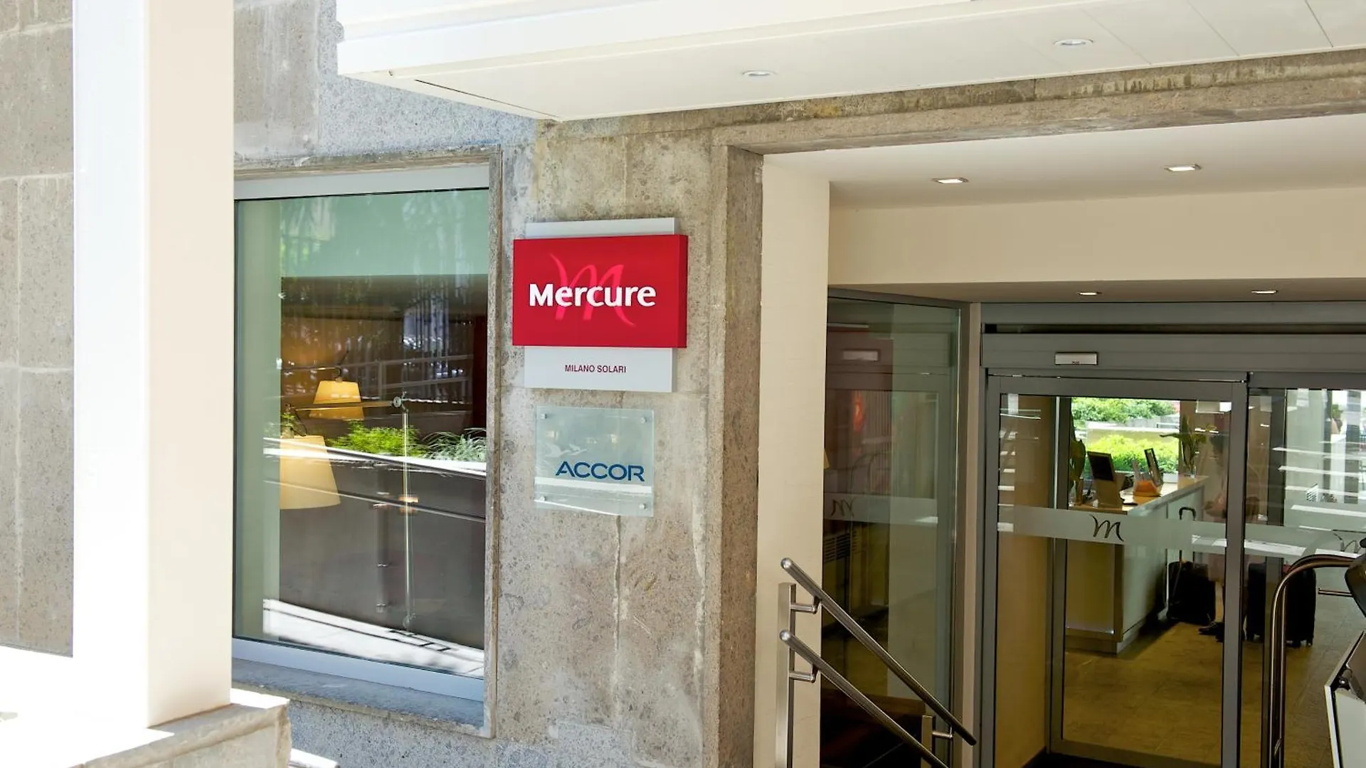 Hotel Mercure Milano Solari 4*,