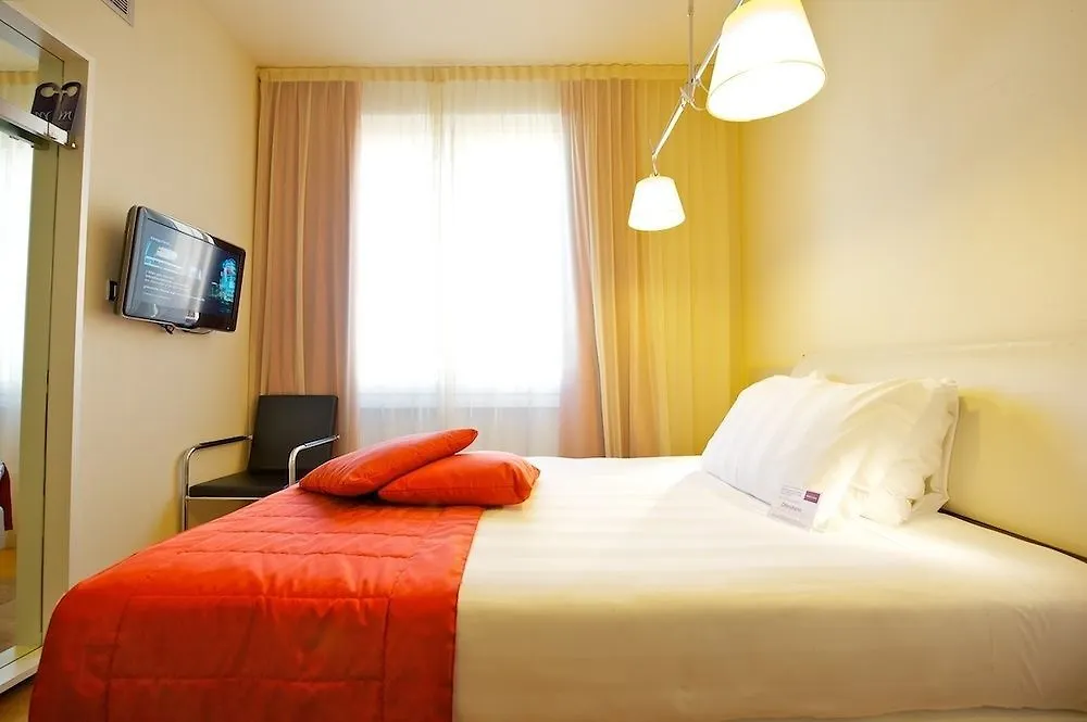 Hotel Mercure Milano Solari  Milan