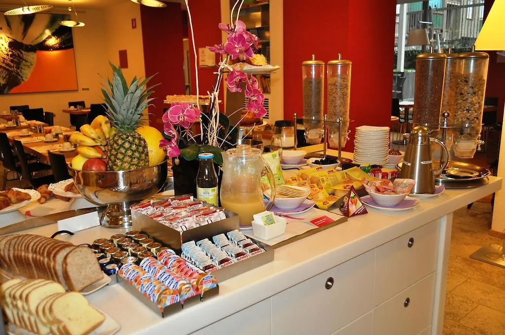 Hotel Mercure Milano Solari 4*, Milan